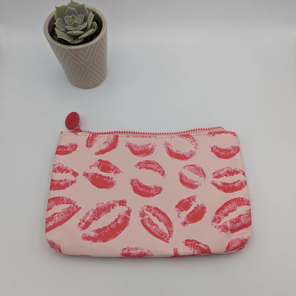 February 2019 Ipsy Glam Bag Pink